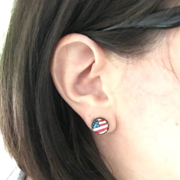 American Flag Patriotic Stud Earrings - Picture 5 of 5